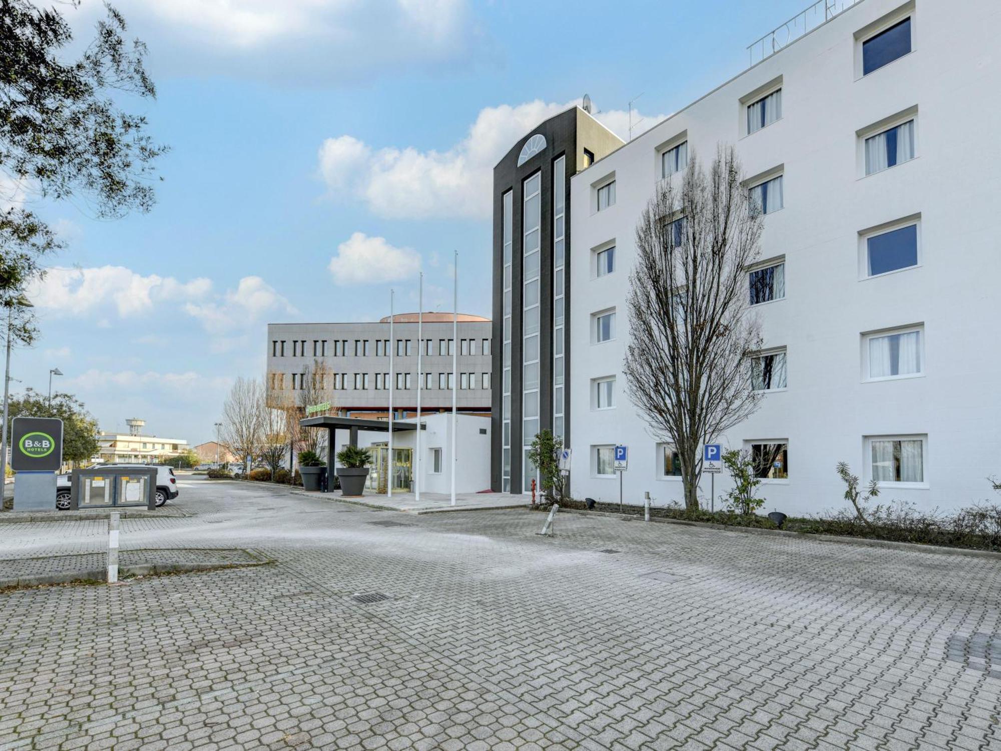 B&B Hotel Quarto dʼAltino Dış mekan fotoğraf